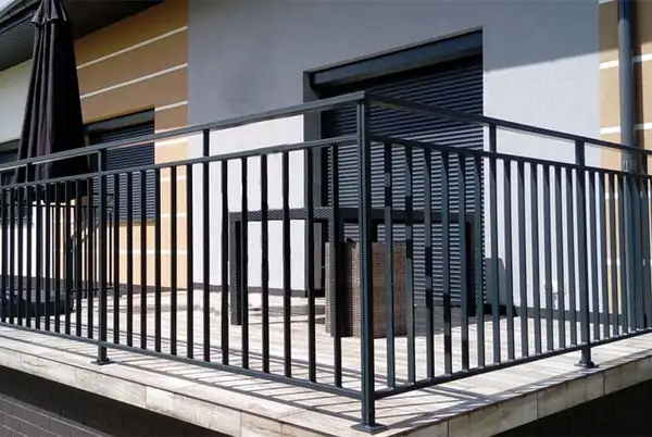 Balustrady zewnętrzne kute — realizacja 36, Kowalstwo Artystyczne Marek Mida