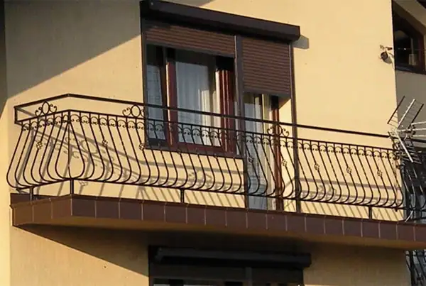Balustrady zewnętrzne kute — realizacja 67, Kowalstwo Artystyczne Marek Mida