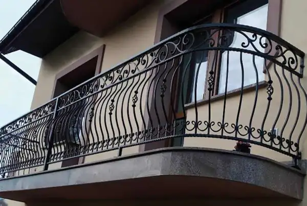 Balustrady zewnętrzne kute — realizacja 71, Kowalstwo Artystyczne Marek Mida