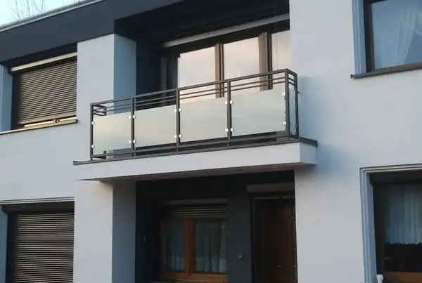 Balustrady zewnętrzne kute — realizacja 89, Kowalstwo Artystyczne Marek Mida