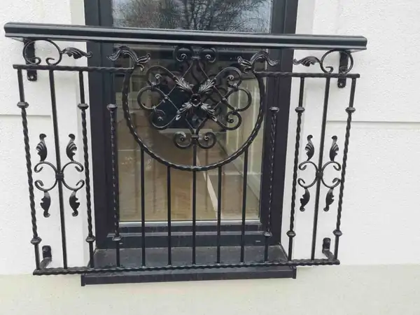 Balustrady zewnętrzne kute — realizacja 98, Kowalstwo Artystyczne Marek Mida
