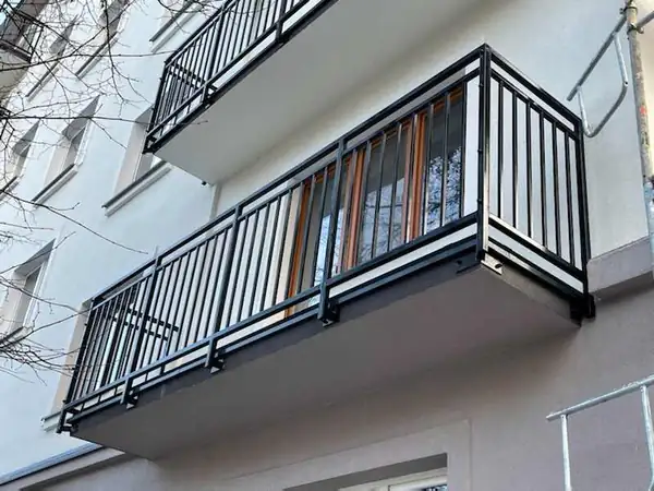 Zlecenia dla budynków wielorodzinnych — realizacja 1, Kowalstwo Artystyczne Marek Mida
