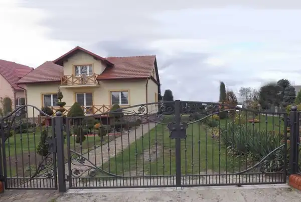 Bramy wjazdowe kute — realizacja 17, Kowalstwo Artystyczne Marek Mida