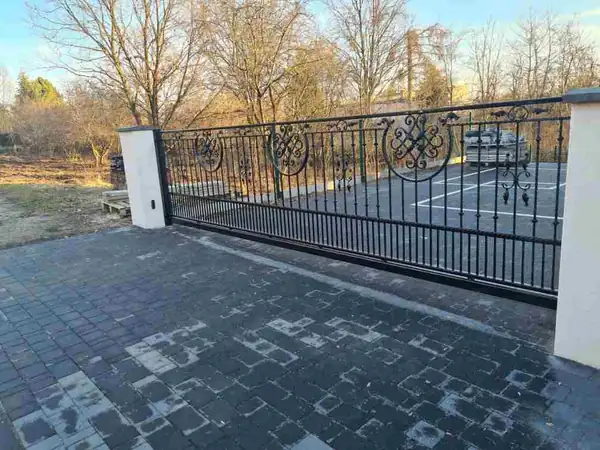 Bramy wjazdowe kute — realizacja 19, Kowalstwo Artystyczne Marek Mida