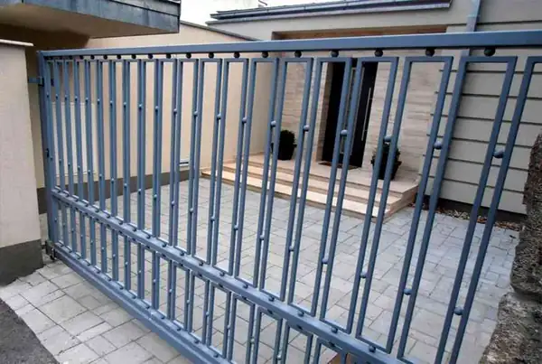 Bramy wjazdowe kute — realizacja 20, Kowalstwo Artystyczne Marek Mida