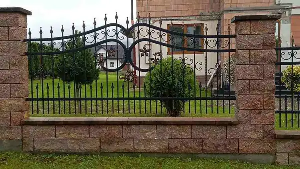 Segmenty ogrodzeniowe kute — realizacja 28, Kowalstwo Artystyczne Marek Mida
