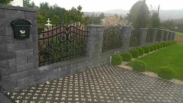 Segmenty ogrodzeniowe kute — realizacja 48, Kowalstwo Artystyczne Marek Mida